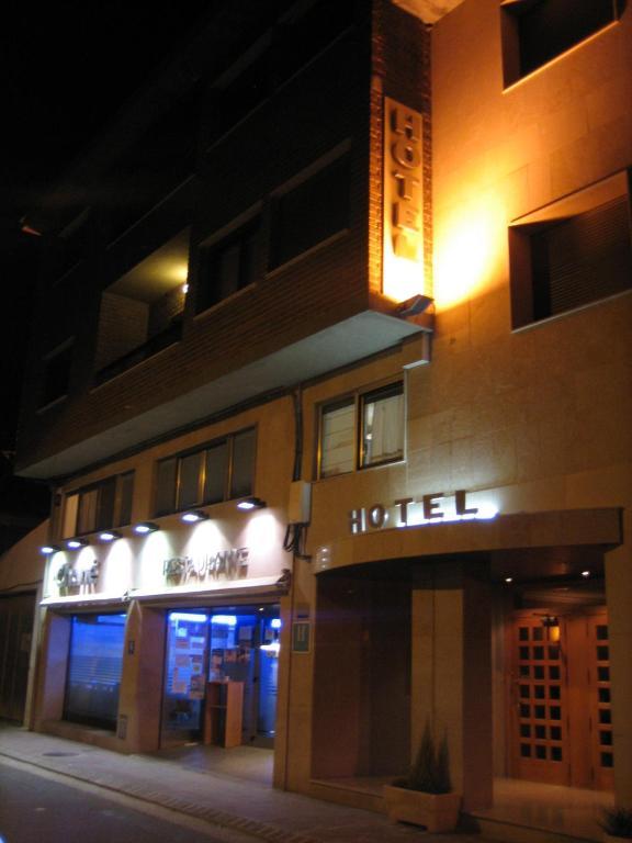 Hotel Chane La Puebla De Alfinden エクステリア 写真