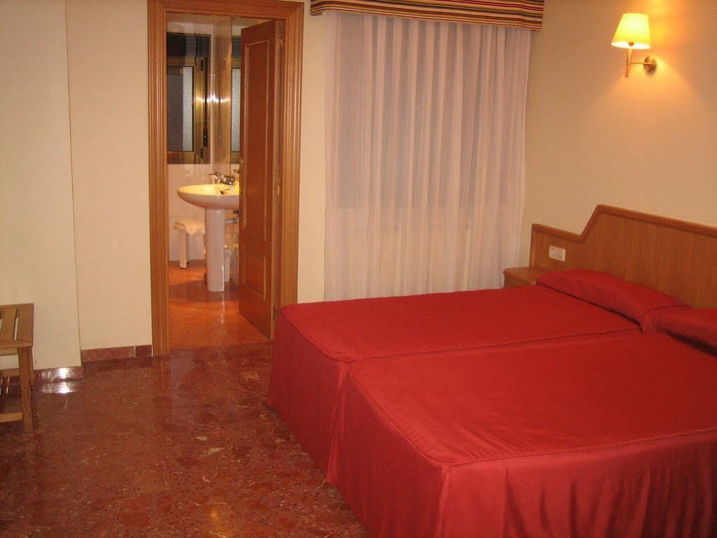 Hotel Chane La Puebla De Alfinden エクステリア 写真